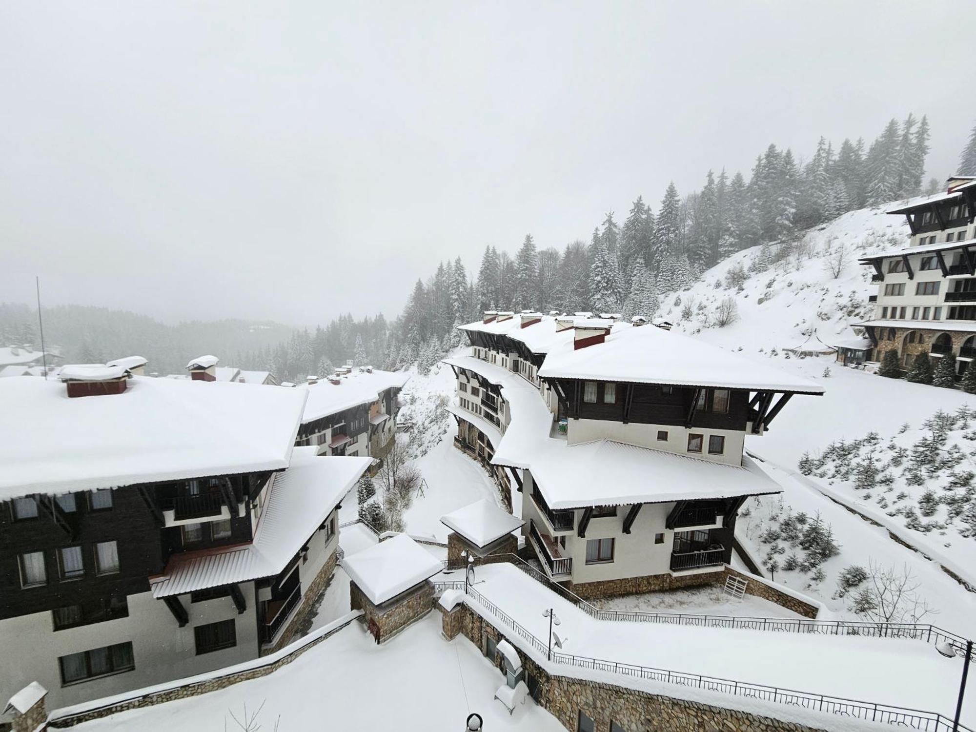 Viva 4-A-16 Ski To The Door Grand Monastery 潘波洛沃 外观 照片